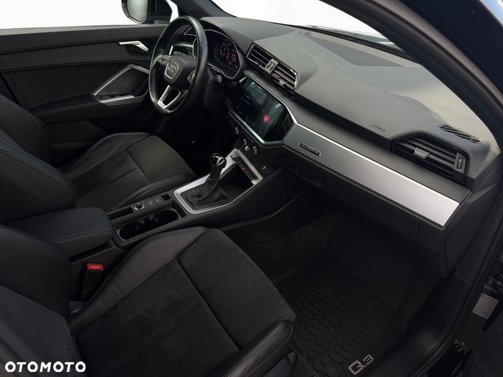 Audi Q3 40 TFSI Quattro S tronic - 12
