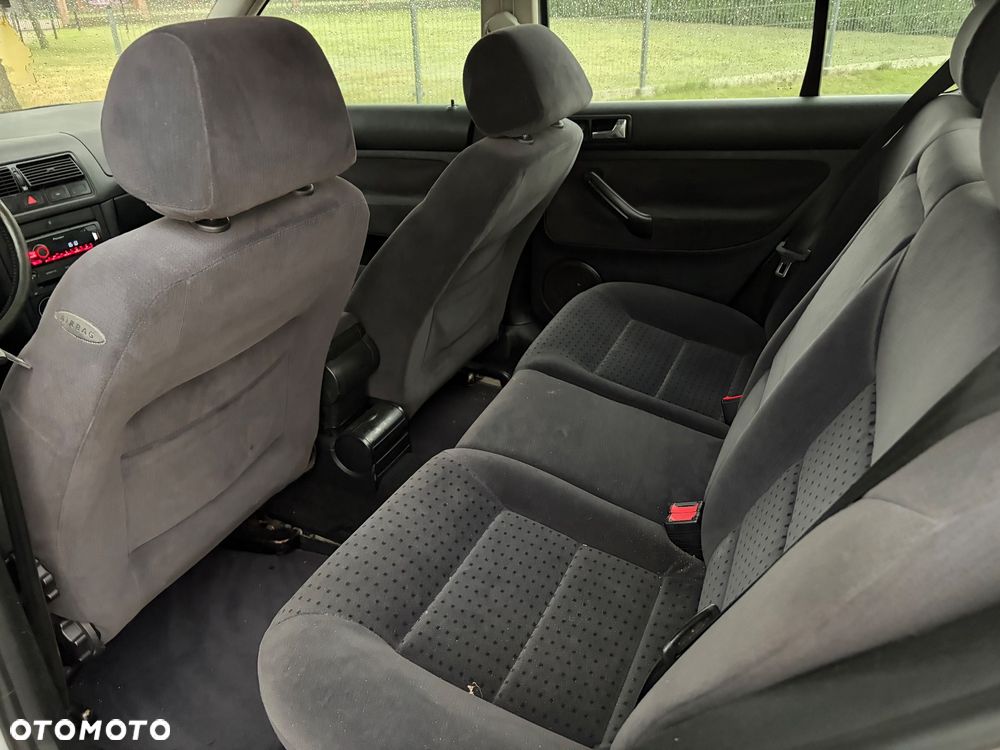 Volkswagen Golf - 14