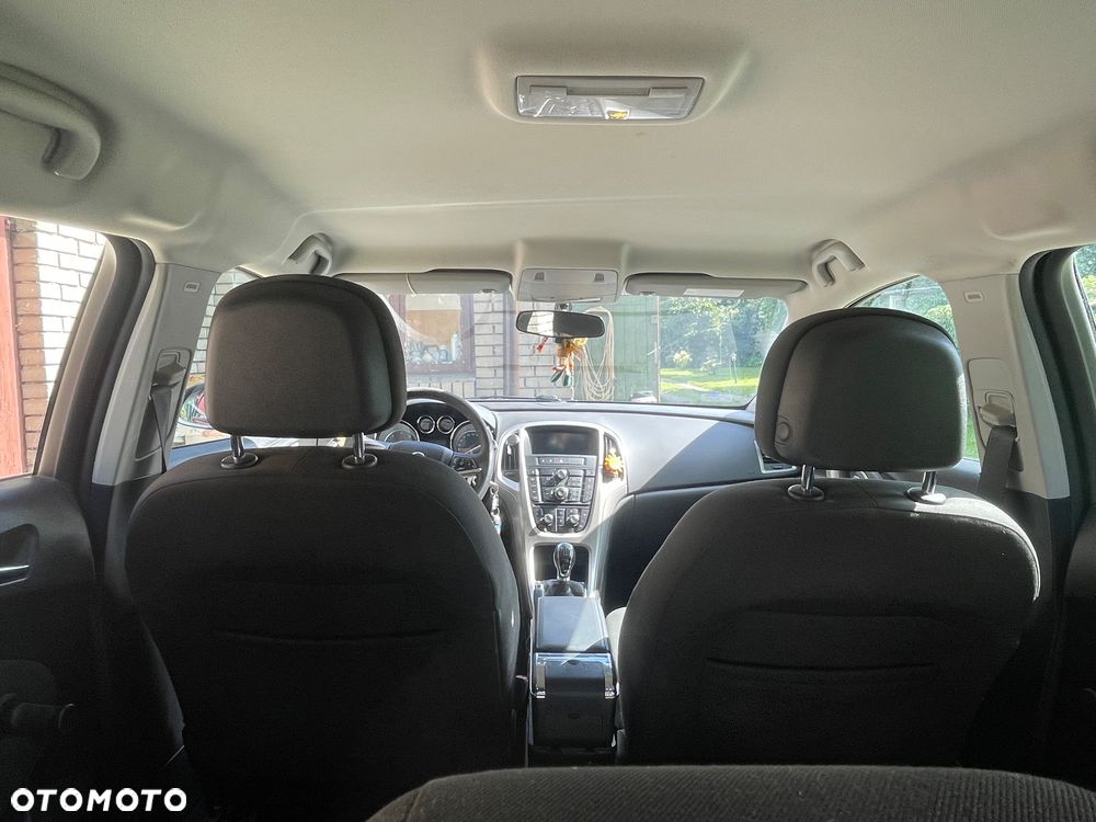 Opel Astra 1.7 CDTI DPF Cosmo - 10