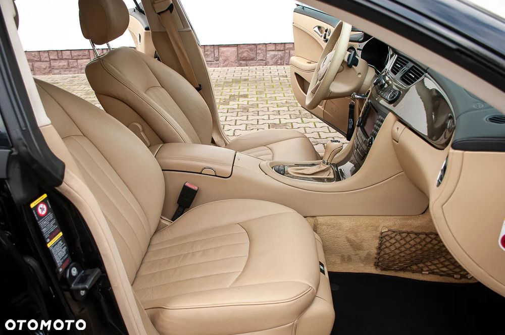 Mercedes-Benz CLS 500 - 5