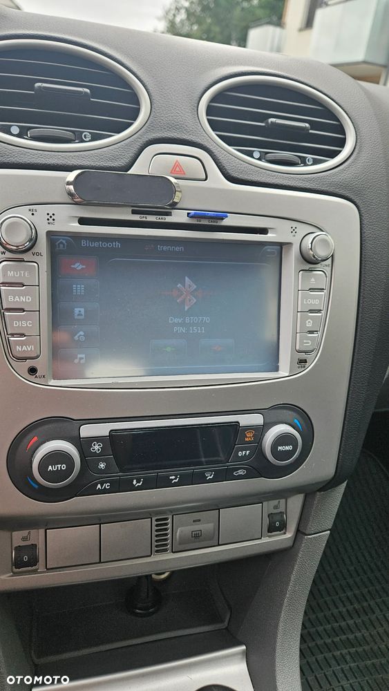 Ford Focus 1.6 16V Trend - 8