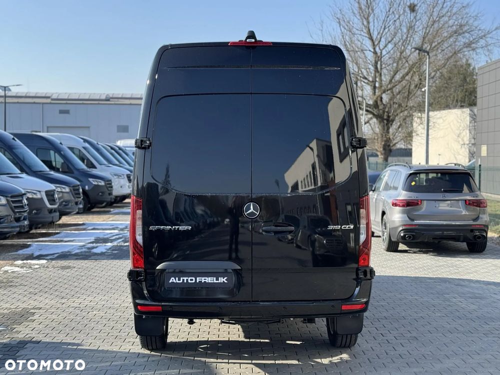 Mercedes-Benz Sprinter - 7