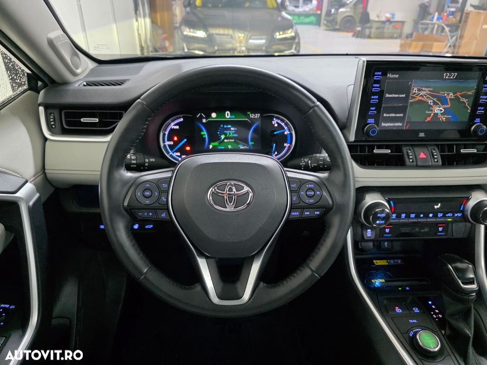 Toyota RAV4 - 17