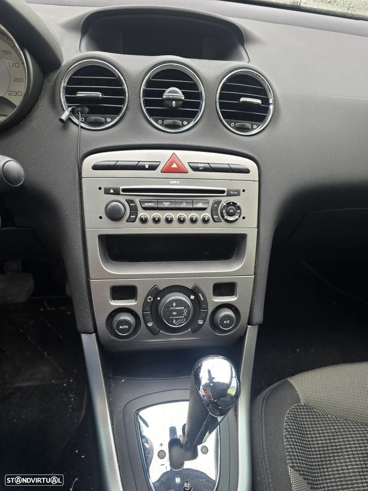 Peugeot 308 1.6 HDi Executive CMP6 - 5