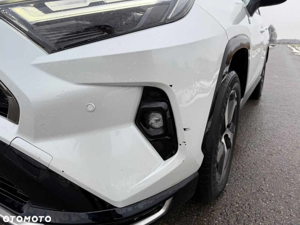 Toyota RAV4 Standard - 23