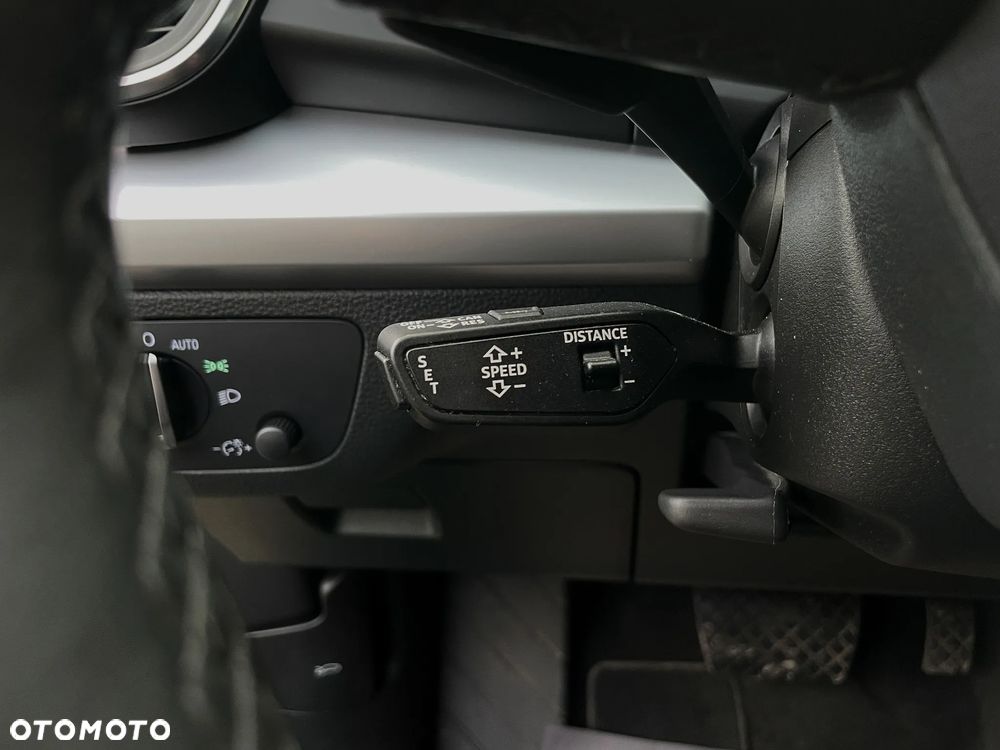 Audi Q5 40 TDI quattro S tronic design - 27