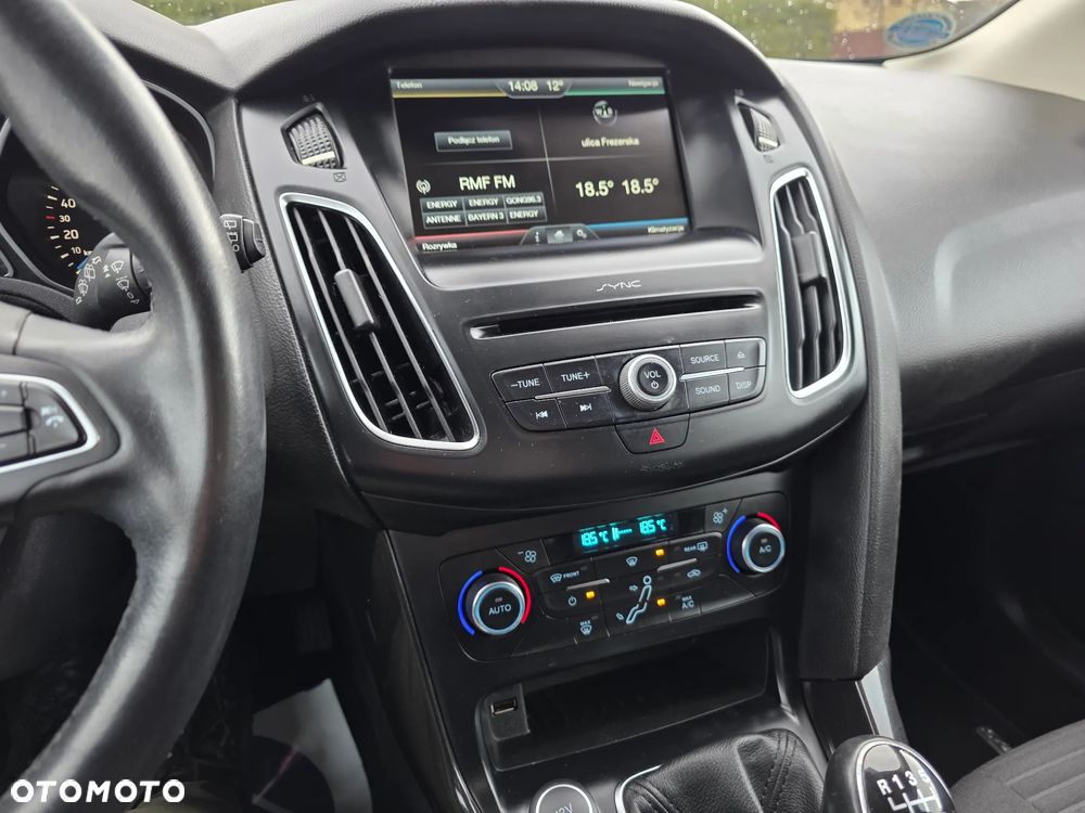 Ford Focus 1.5 EcoBoost STart-Stopp-System TITANIUM - 13