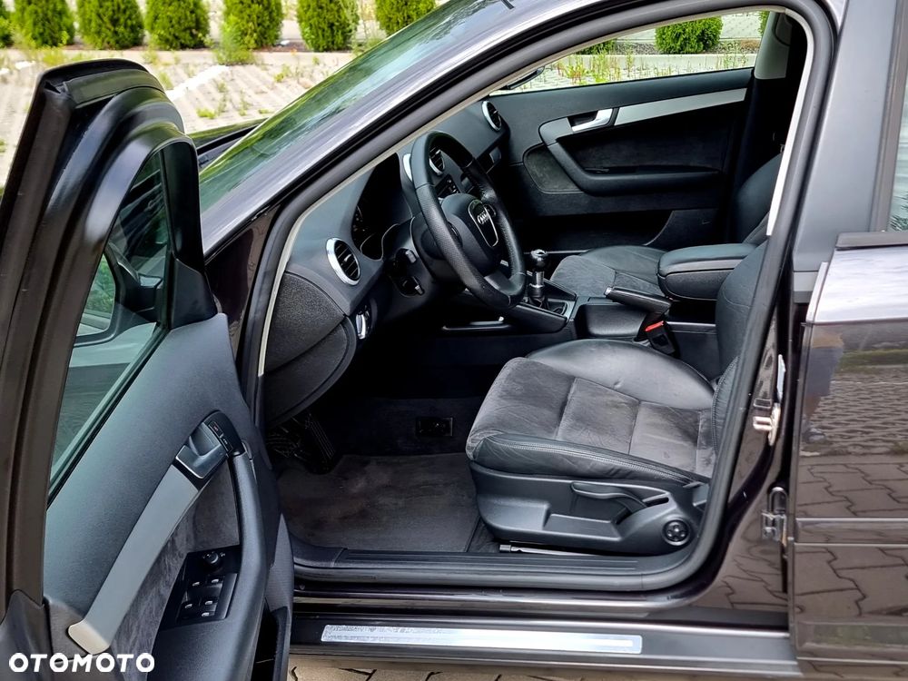 Audi A3 Sportback - 13