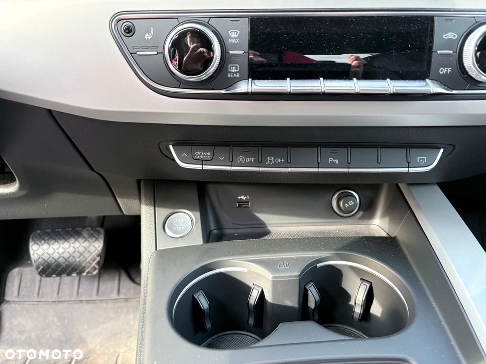 Audi A4 Limousine 40 TFSI mHEV Quattro Advanced S tronic - 11