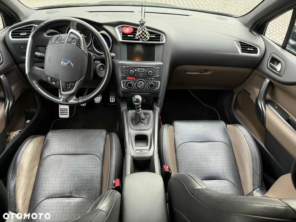 Citroën DS4 1.6 THP SportChic - 10