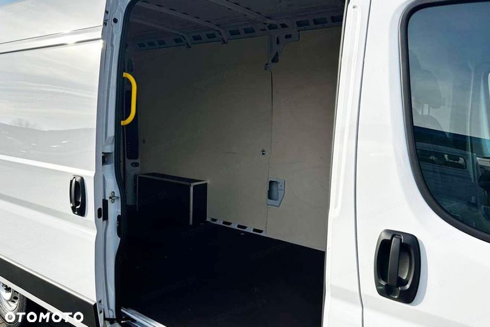 Opel Movano - 11