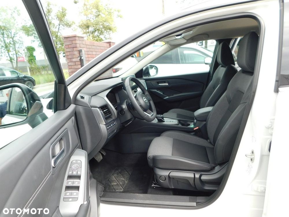 Nissan Qashqai 1.3 DIG-T MHEV N-Connecta Xtronic - 10