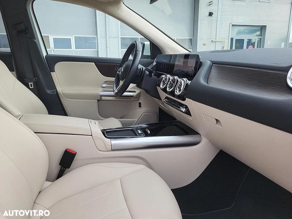 Mercedes-Benz GLA 180 MHEV Aut. - 12