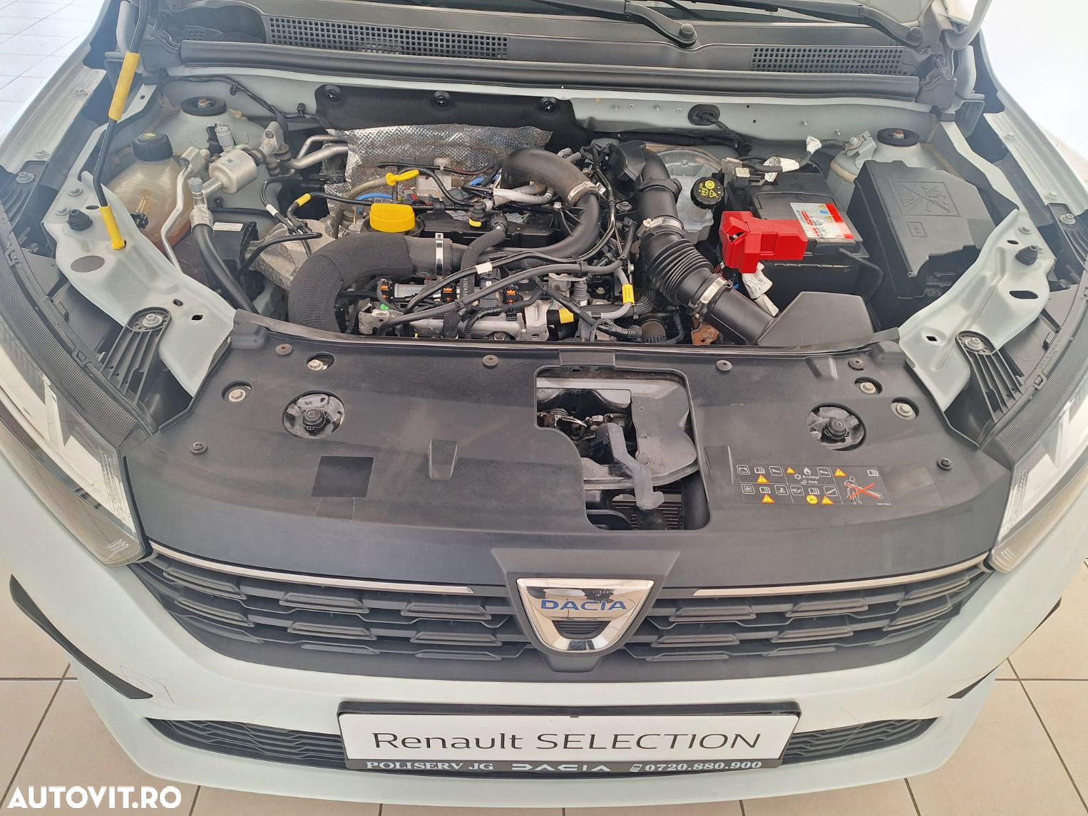 Dacia Logan TCe 90 Essential - 8