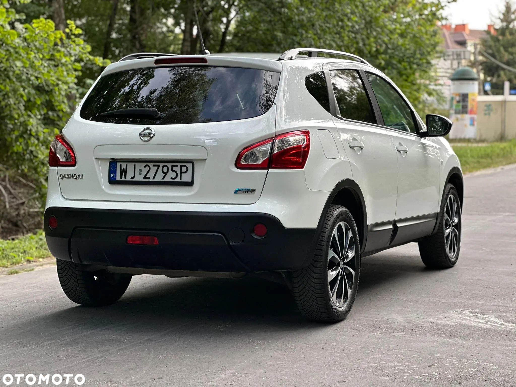Nissan Qashqai 1.6 dCi TEKNA+ - 6