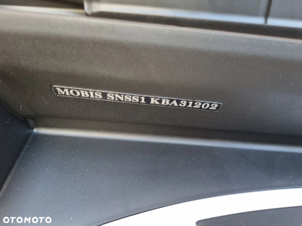HYUNDAI SANTA FE III LISTWY PROGOWE L+P STOPIEŃ - 6