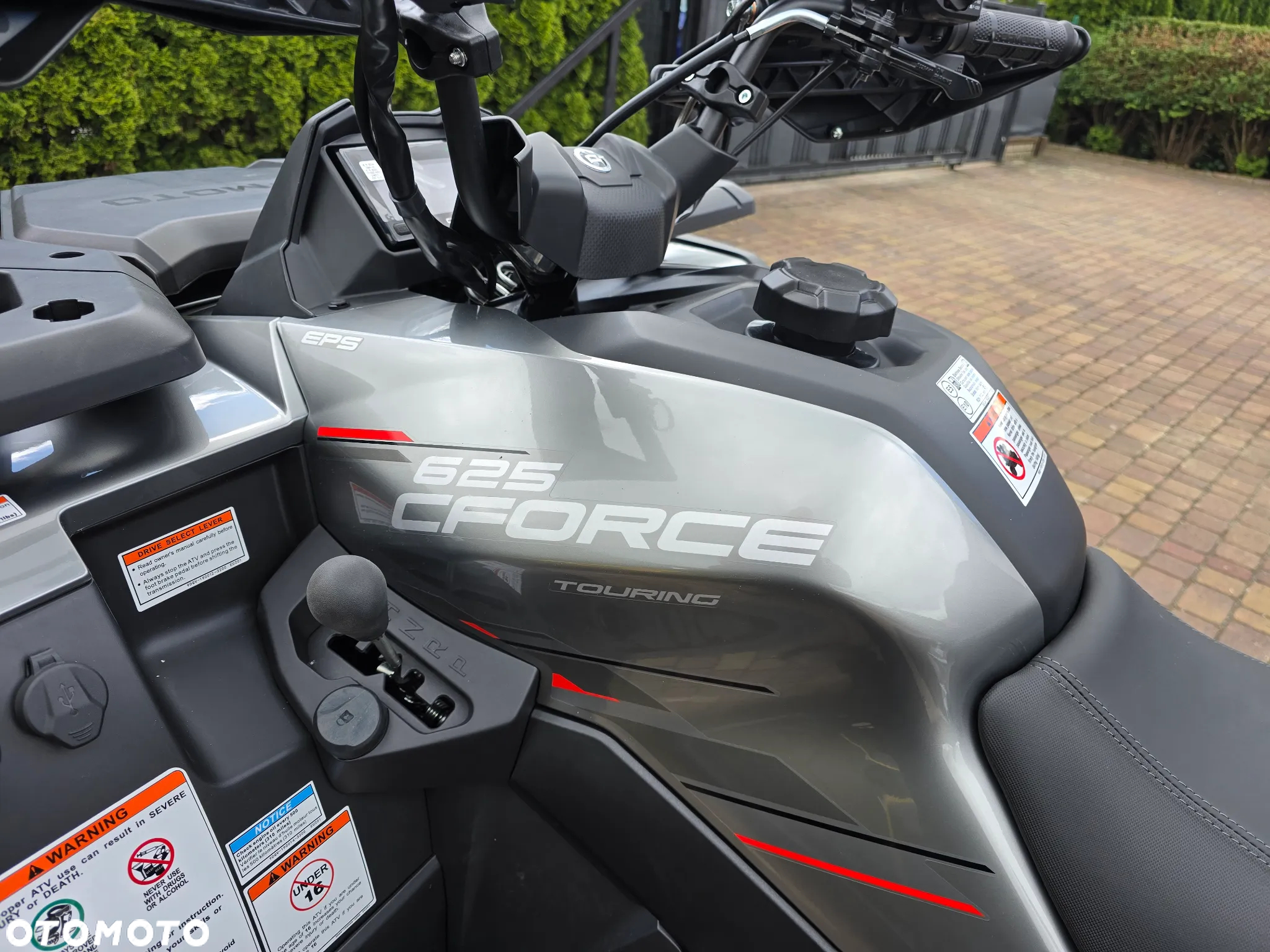 CFMoto CForce - 17