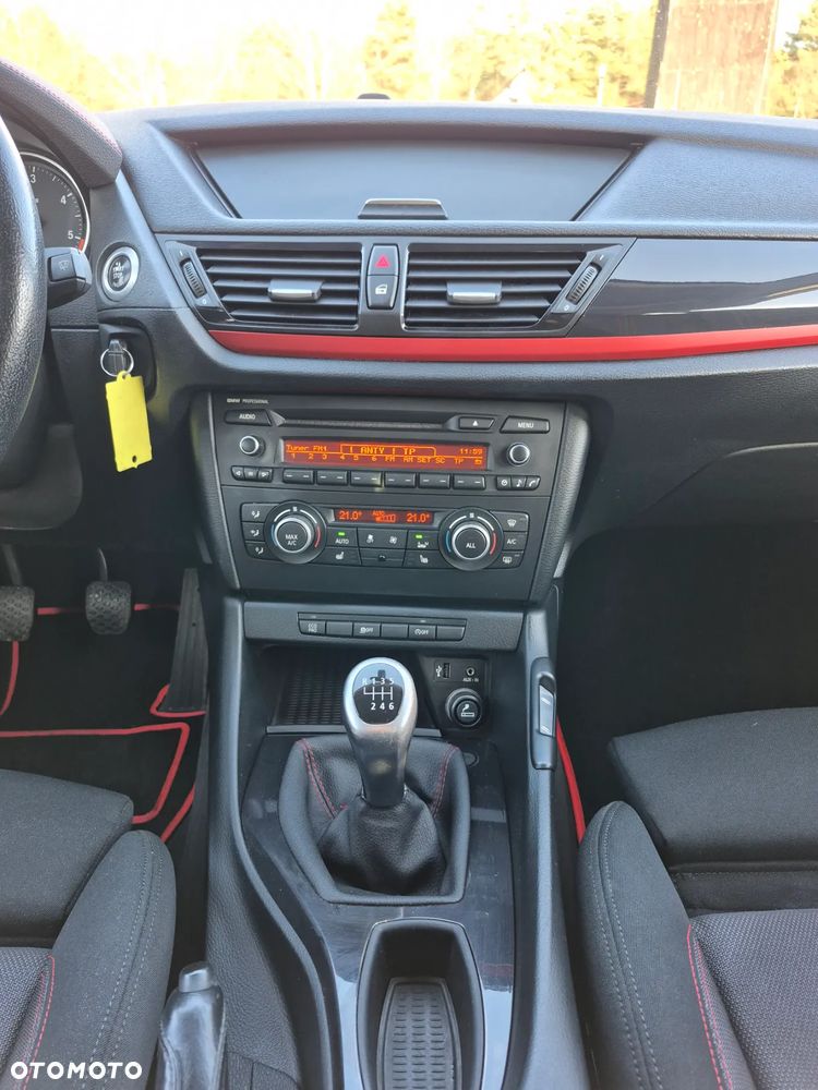 BMW X1 sDrive18d - 15