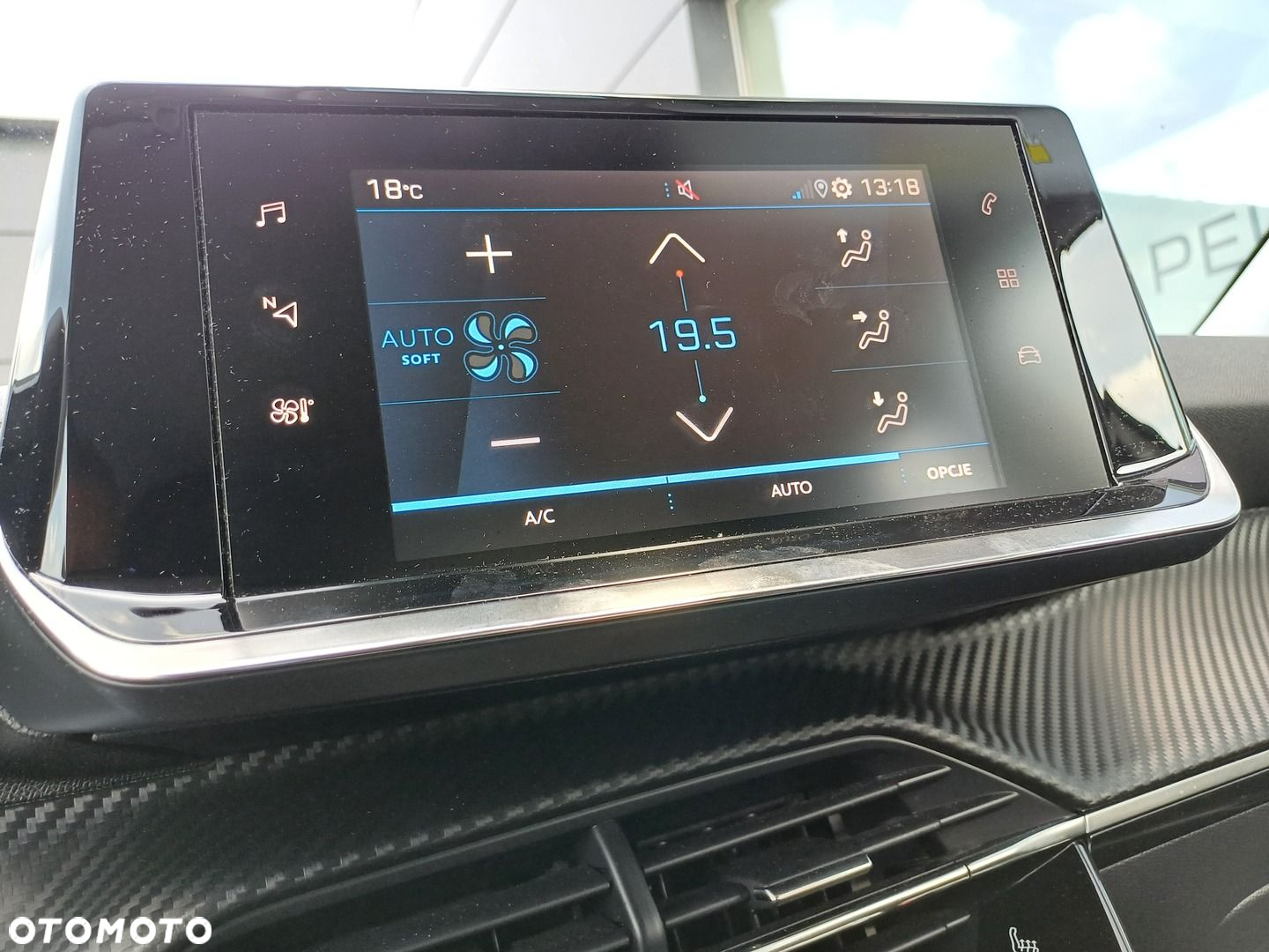 Peugeot 2008 - 21