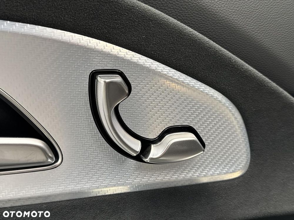 Mercedes-Benz CLA 200 mHEV 4-Matic 8G-DCT - 11