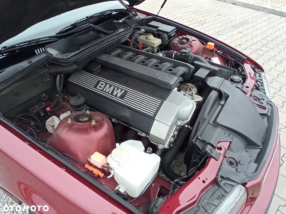 BMW Seria 3 320i Cabriolet - 16