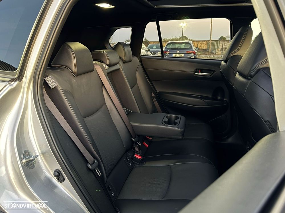 Toyota Corolla Cross 2.0 Hybrid Luxury - 47