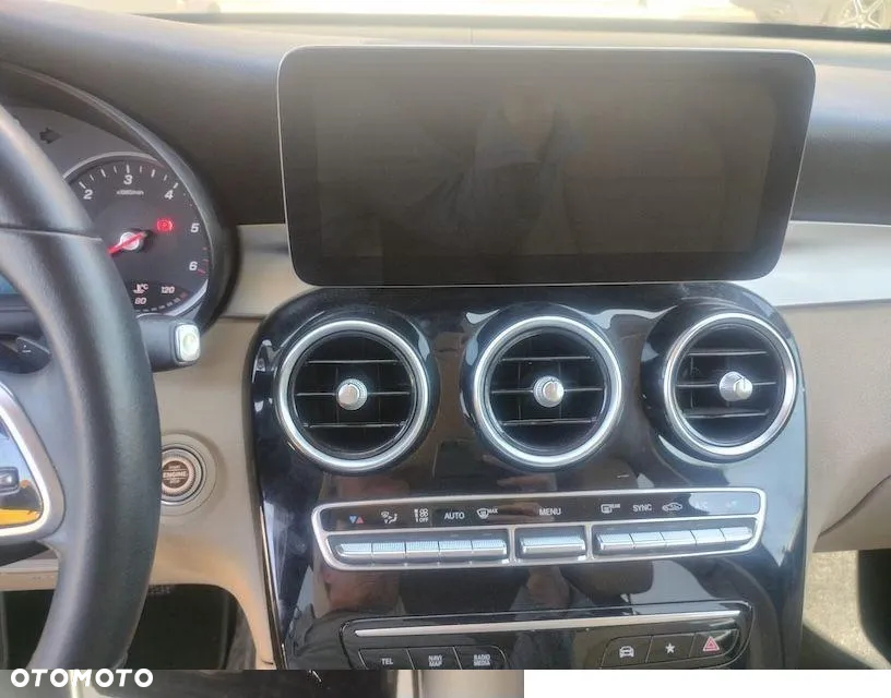 Mercedes-Benz GLC 200 d 4-Matic - 8