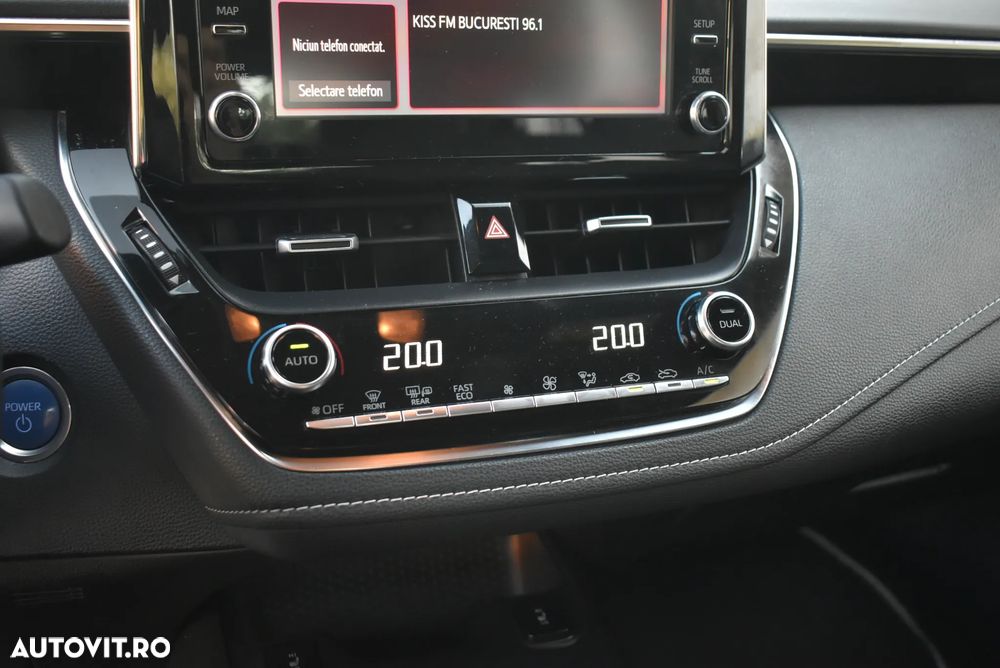 Toyota Corolla 1.8 HSD Eco - 18