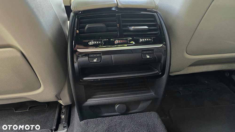 BMW Seria 5 530i xDrive M Sport sport - 19