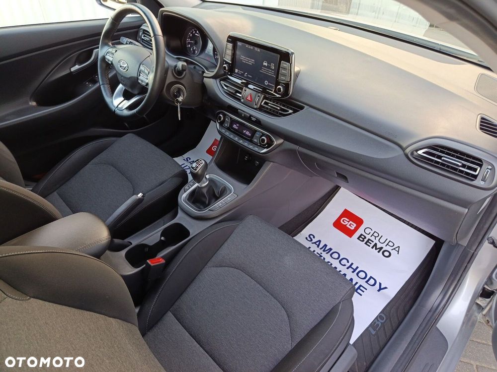 Hyundai i30 1.5 T-GDI 48V Smart - 16