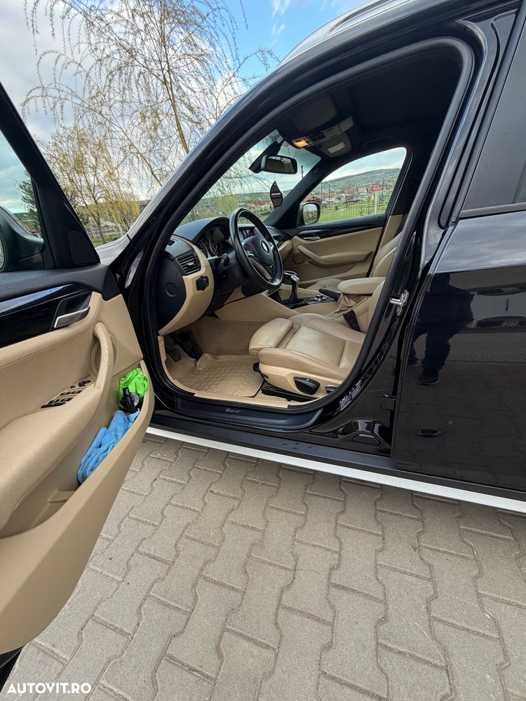BMW X1 xDrive20d - 8