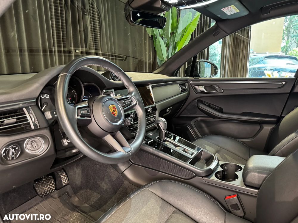 Porsche Macan Standard - 10