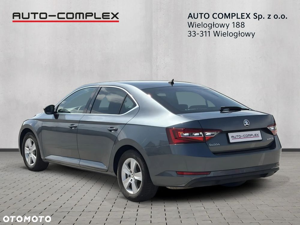 Skoda Superb 1.8 TSI Ambition - 4