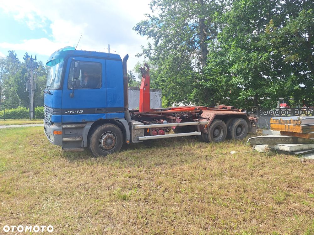 Mercedes-Benz ACTROS - 1