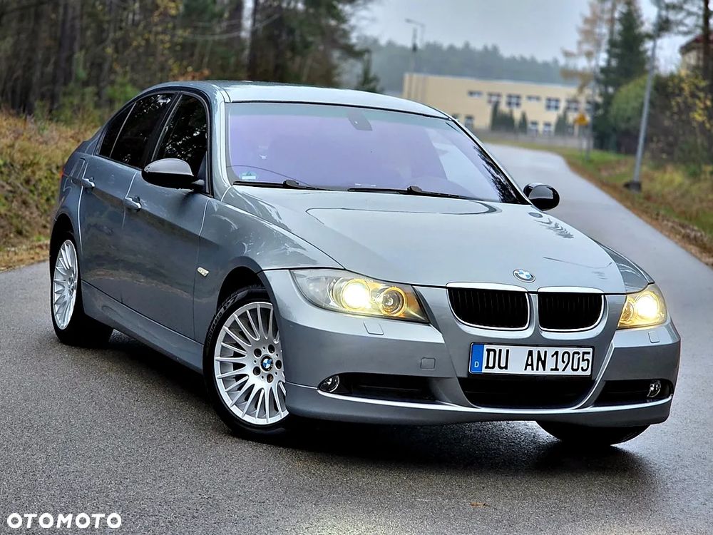 BMW Seria 3 320i - 9