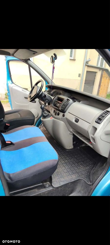 Renault Trafic - 12