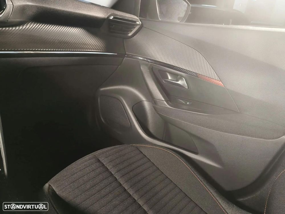 Peugeot e-2008 50 kWh Active Pack - 23