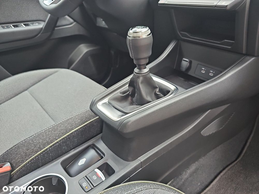 Renault Captur - 30