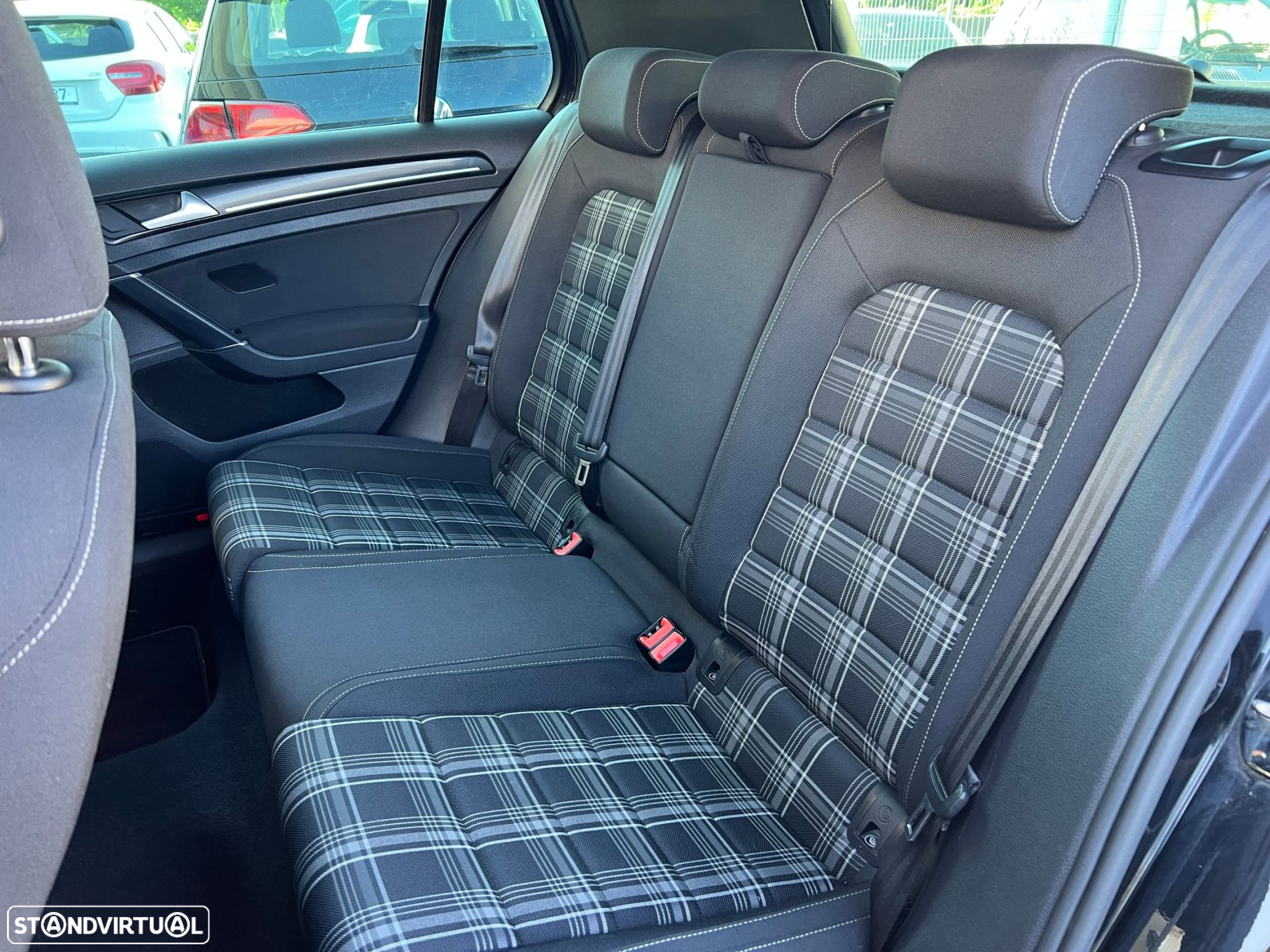 VW Golf 2.0 TDI GTD - 17