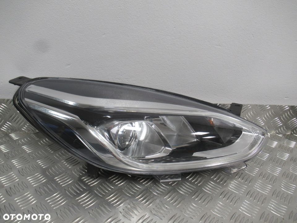 LAMPA PRZEDNIA PRZÓD PRAWA LEWA FORD FIESTA MK8 SOCZEWKA L1BB-13E014-CC L1BB-13E015-CC 2017-2022