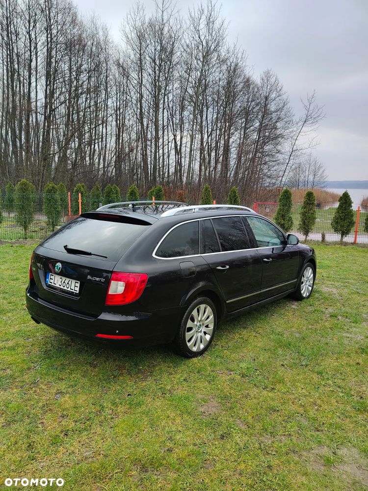 Skoda Superb 2.0 TDI Elegance DSG - 18