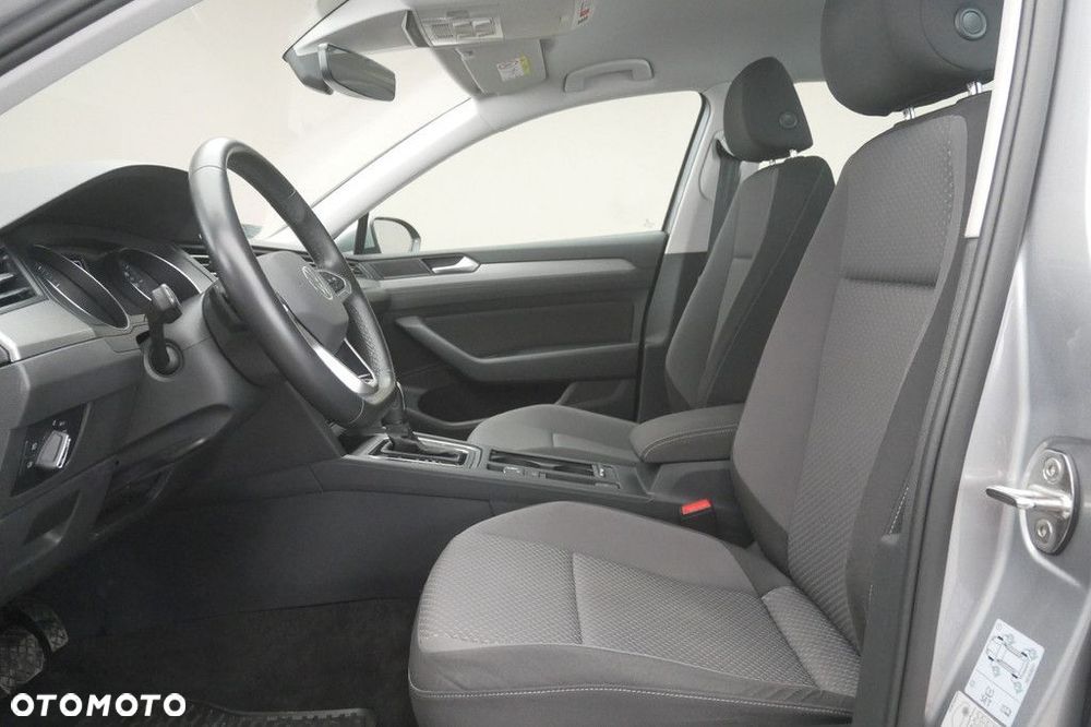 Volkswagen Passat Variant 1.5 TSI EVO Essence DSG - 12