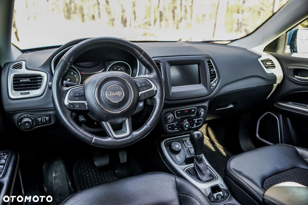 Jeep Compass - 9