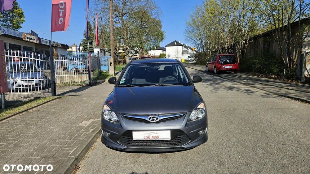 Hyundai i30 1.6 CRDi FIFA WM Edition - 4