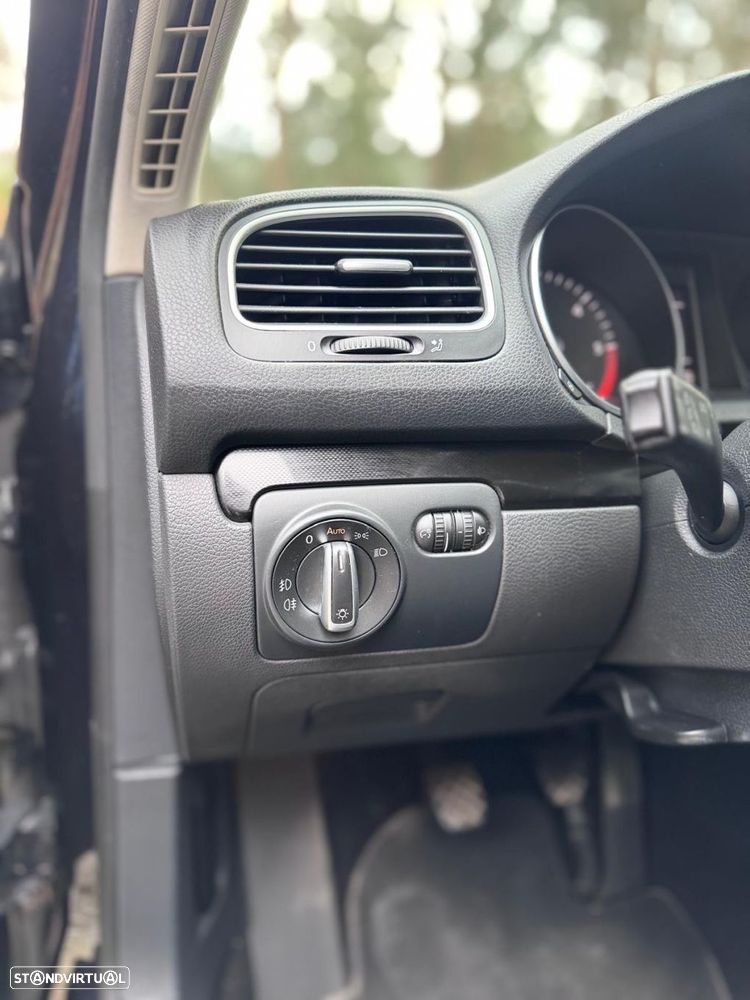 VW Golf 1.6 TDi Confortline - 16