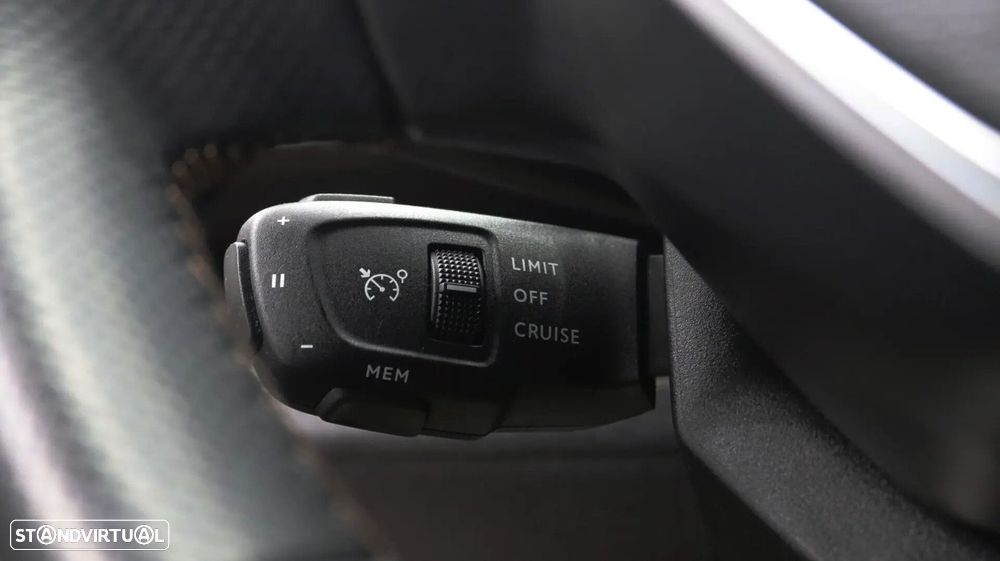 Peugeot 3008 1.5 BlueHDi GT Pack EAT8 - 16