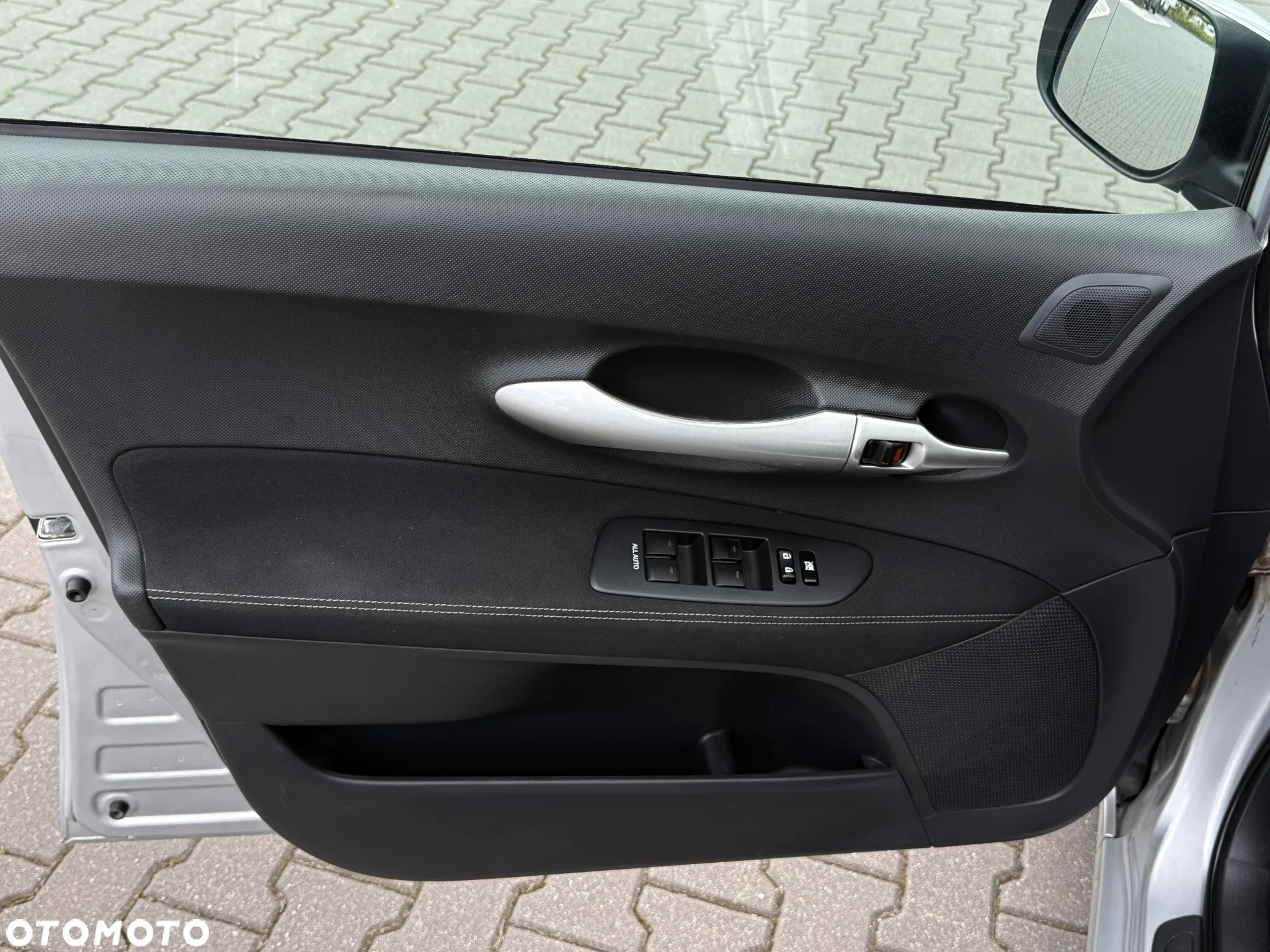 Toyota Auris 1.8 HSD Luna - 18