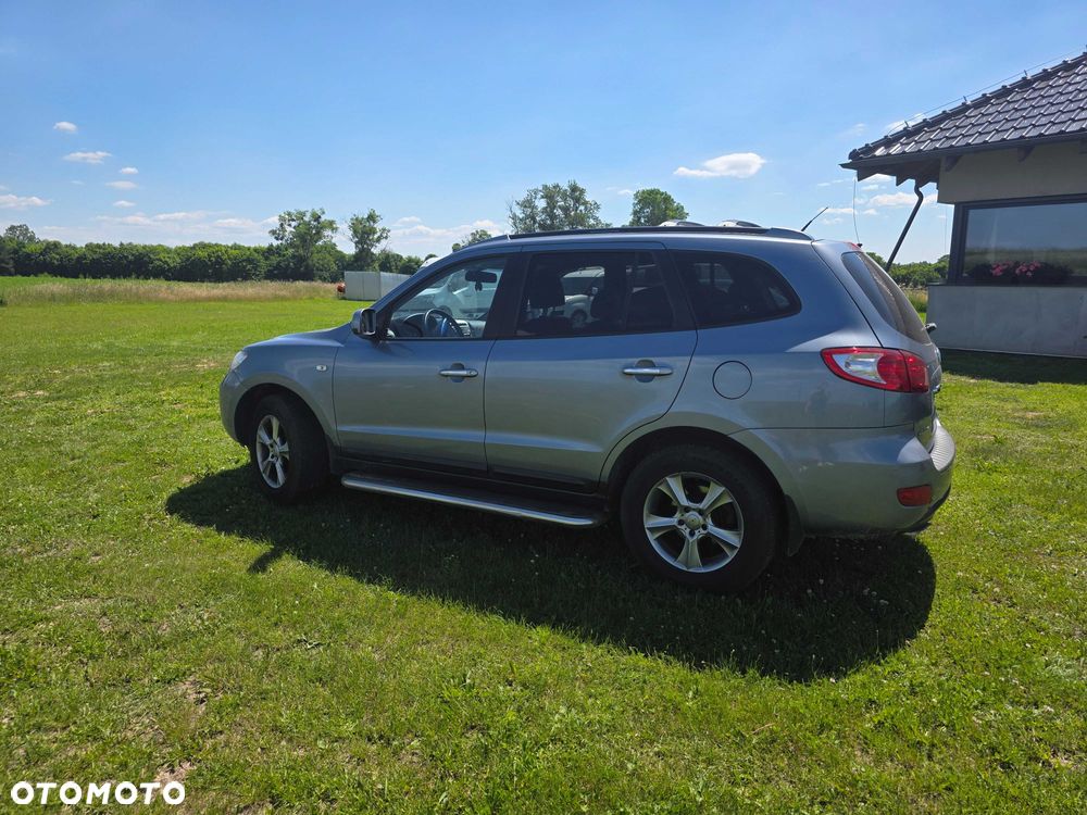 Hyundai Santa Fe - 4