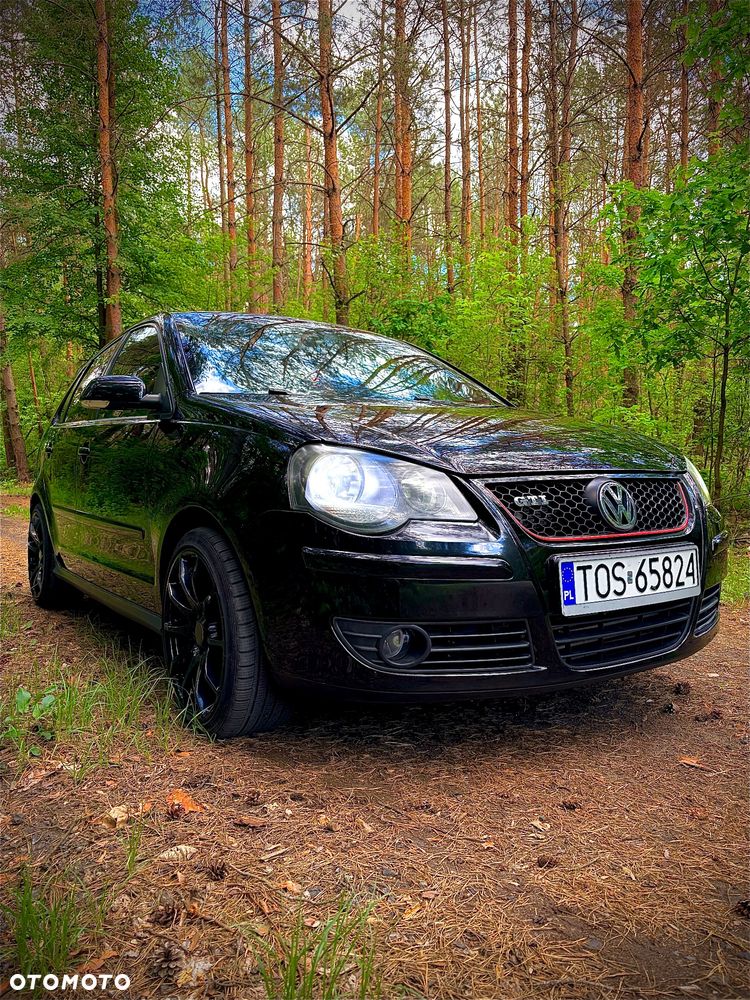 Volkswagen Polo 1.8T GTI - 1