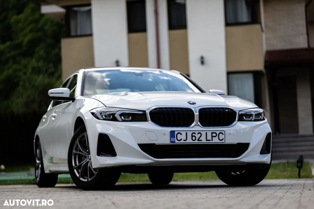 BMW Seria 3 330i Aut. Luxury Line - 15